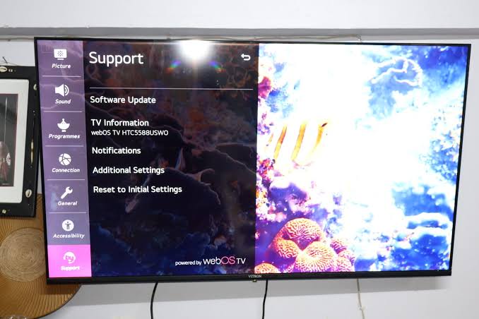 Vitron 55 Inch HTC5588USWO 4K UHD WebOS TV